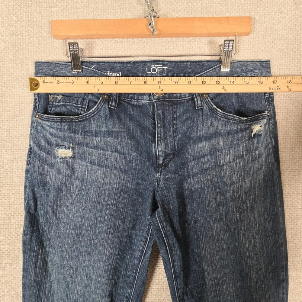 Ann Taylor LOFT Women 6 Boyfriend Jeans Blue Medium Wash Distressed Straight Leg